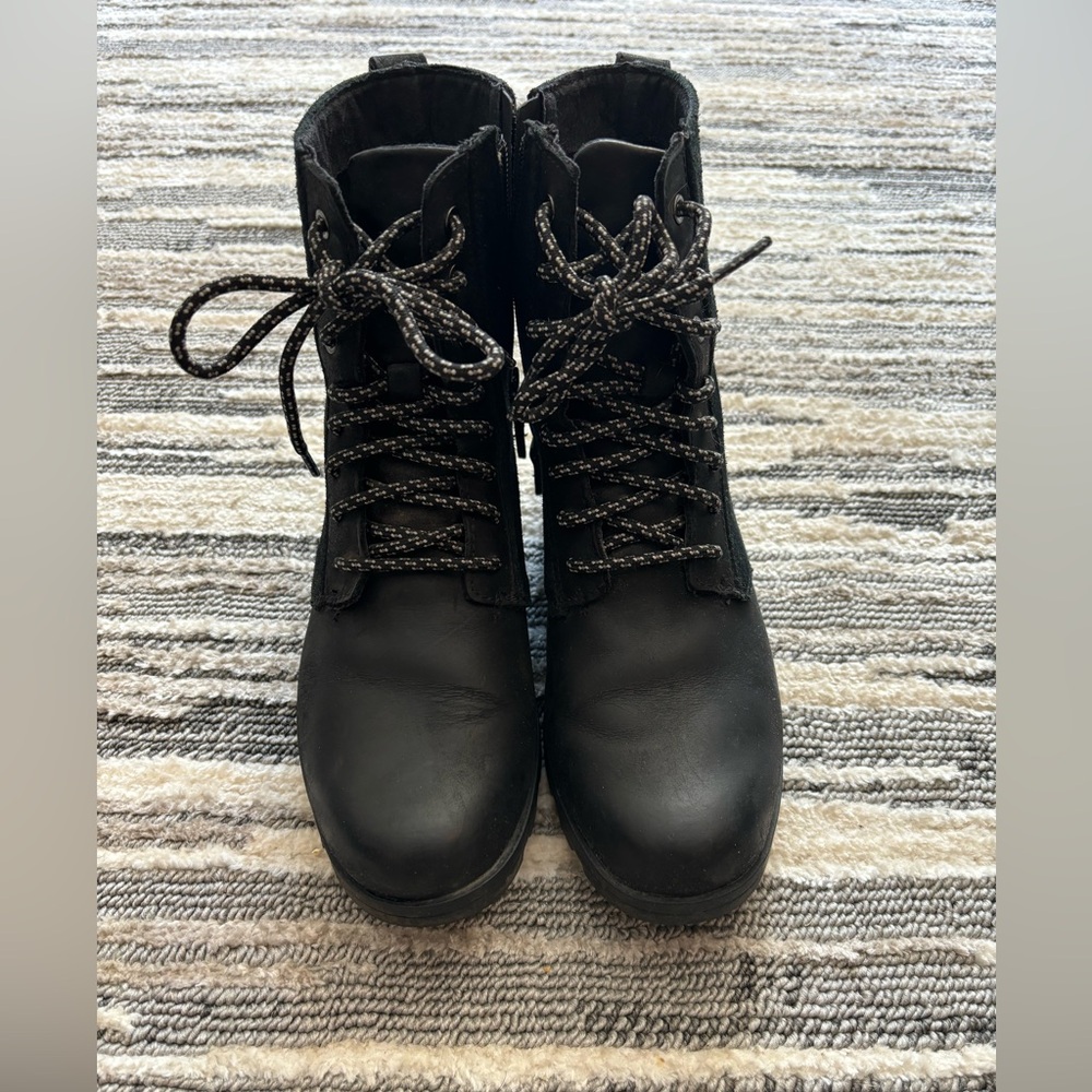 Sorel Lennox Mid-Calf Leather and Suede Waterproof Boots